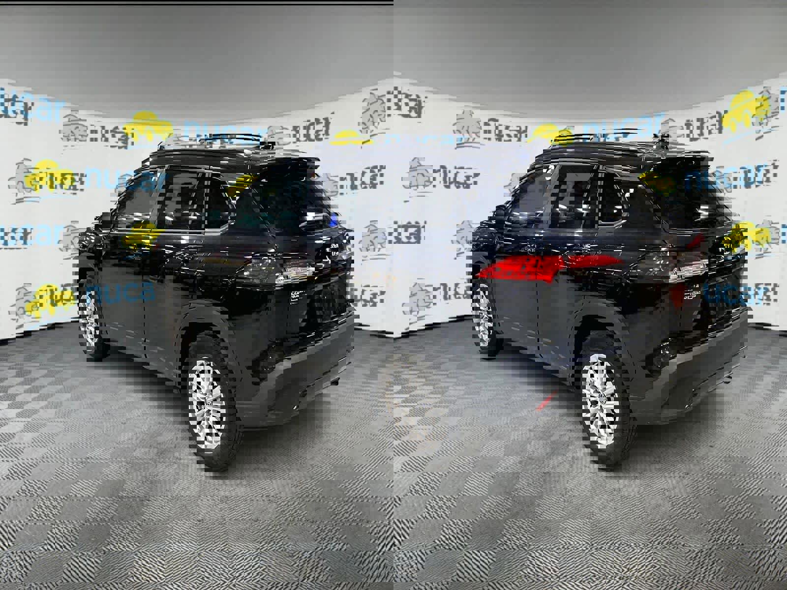 Certified 2024 Toyota Corolla Cross LE image 3