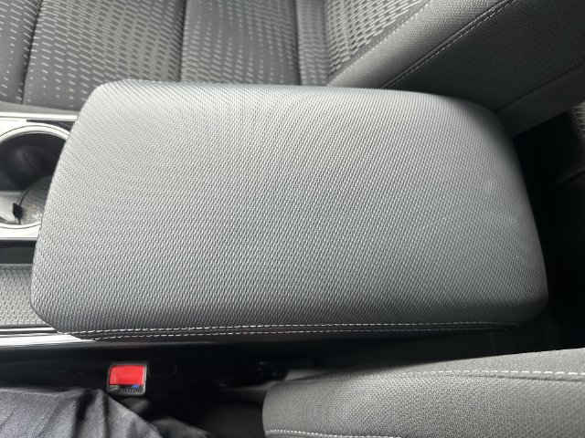 Used 2026 Chevrolet Equinox LT AWD/4WD image 26