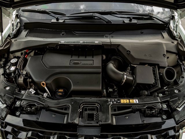 Used 2024 Land Rover Discovery Sport Dynamic SE image 31