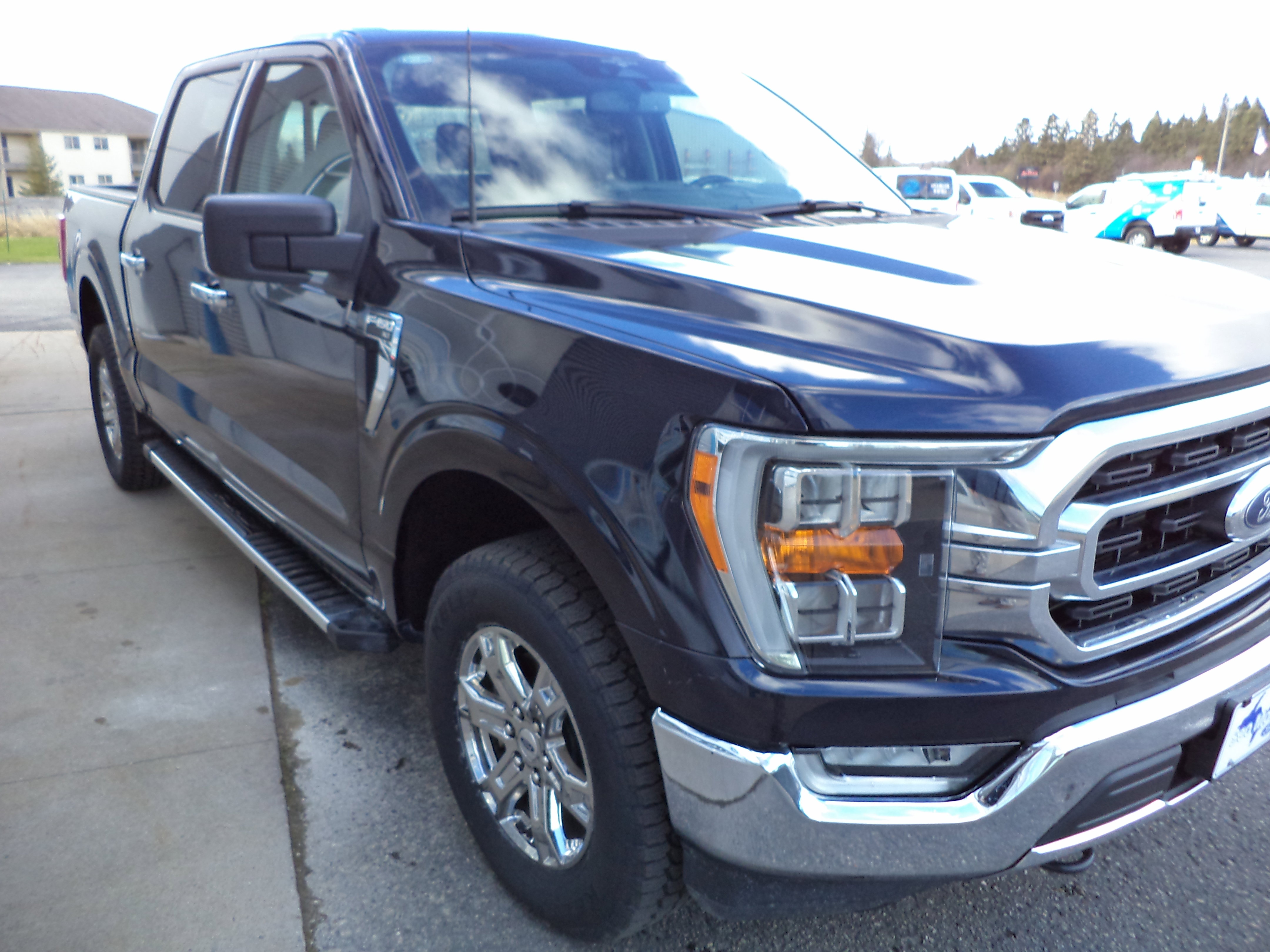 Used 2023 Ford F150 XLT w/ Equipment Group 302A High AWD/4WD image 9
