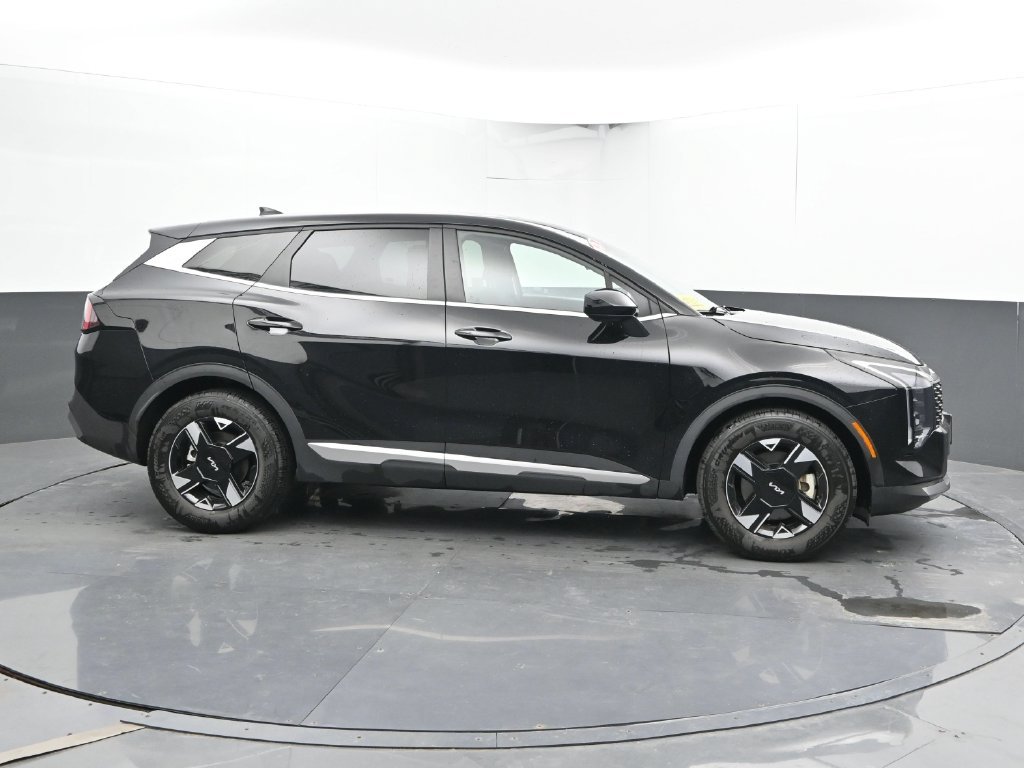 Used 2026 Kia Sportage LX FWD image 4