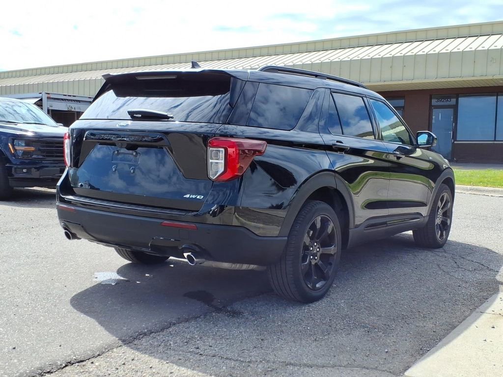 Certified 2023 Ford Explorer ST-Line AWD/4WD image 5