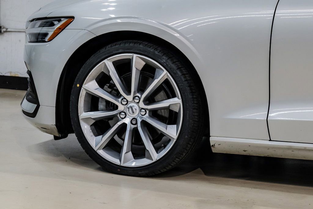 Used 2019 Volvo S60 T5 Momentum w/ Premium Package image 58