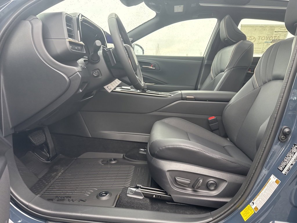 New 2026 Toyota Crown Platinum image 21