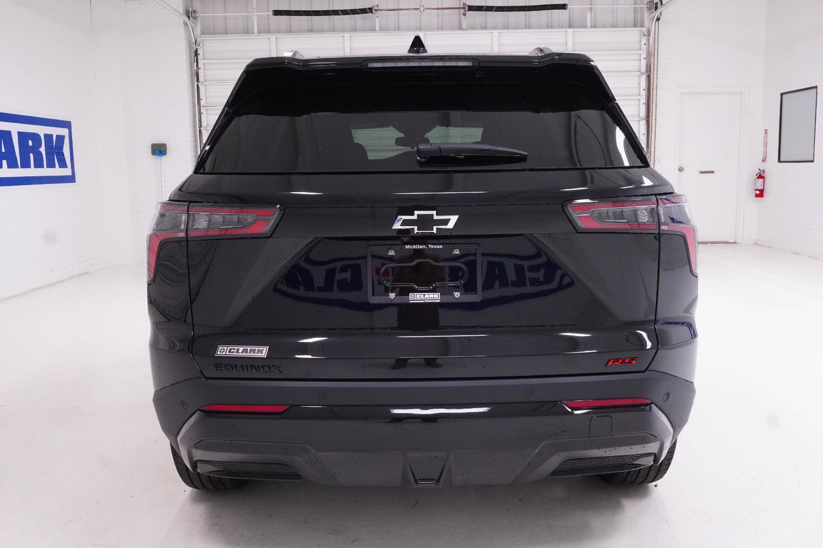 New 2027 Chevrolet Equinox RS FWD image 29