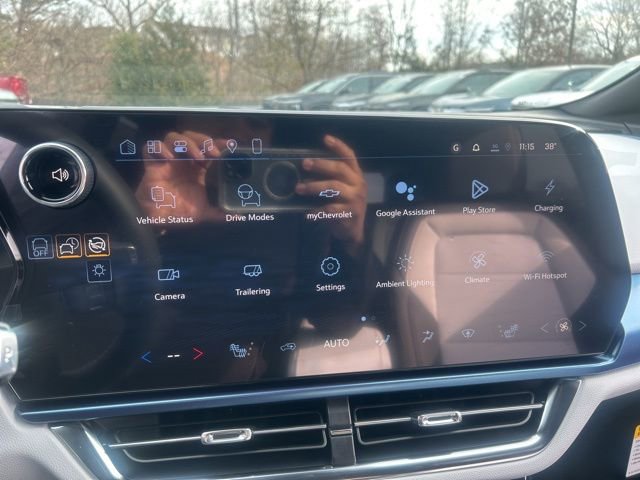 New 2026 Chevrolet Equinox EV LT AWD/4WD image 20