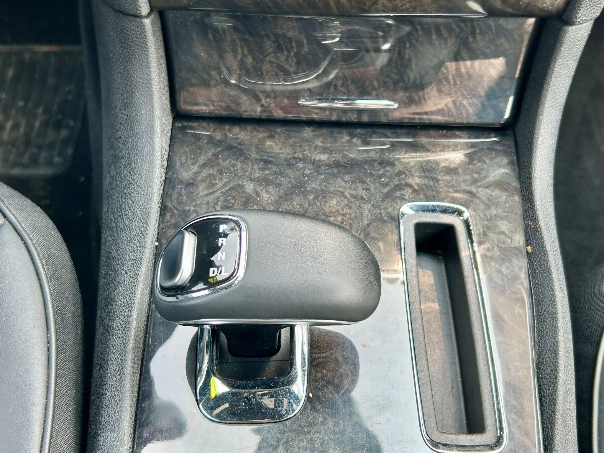 Used 2014 Chrysler 300 C w/ Light Group image 24