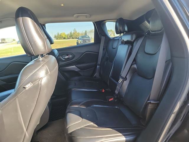 Used 2020 Jeep Cherokee Limited image 21