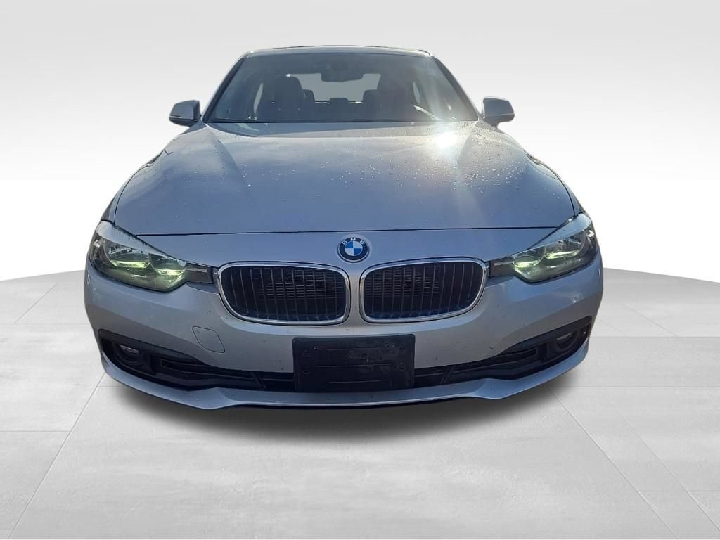 Used 2016 BMW 320i xDrive Sedan AWD/4WD image 8