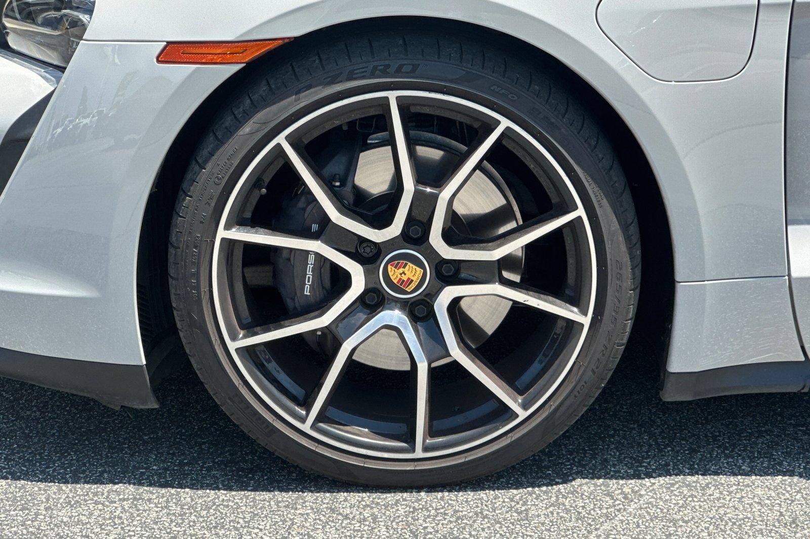 Used 2023 Porsche Taycan RWD image 35