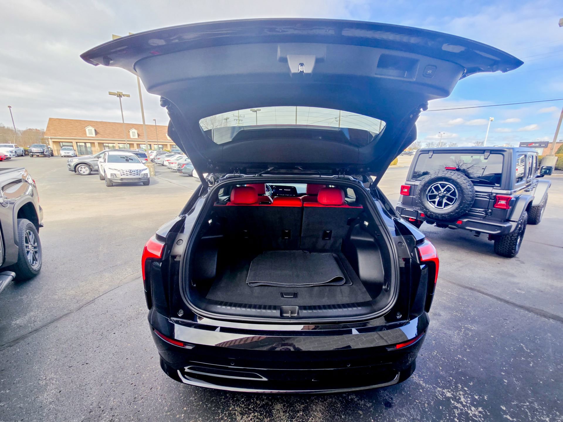 Used 2024 Chevrolet Blazer EV RS image 42