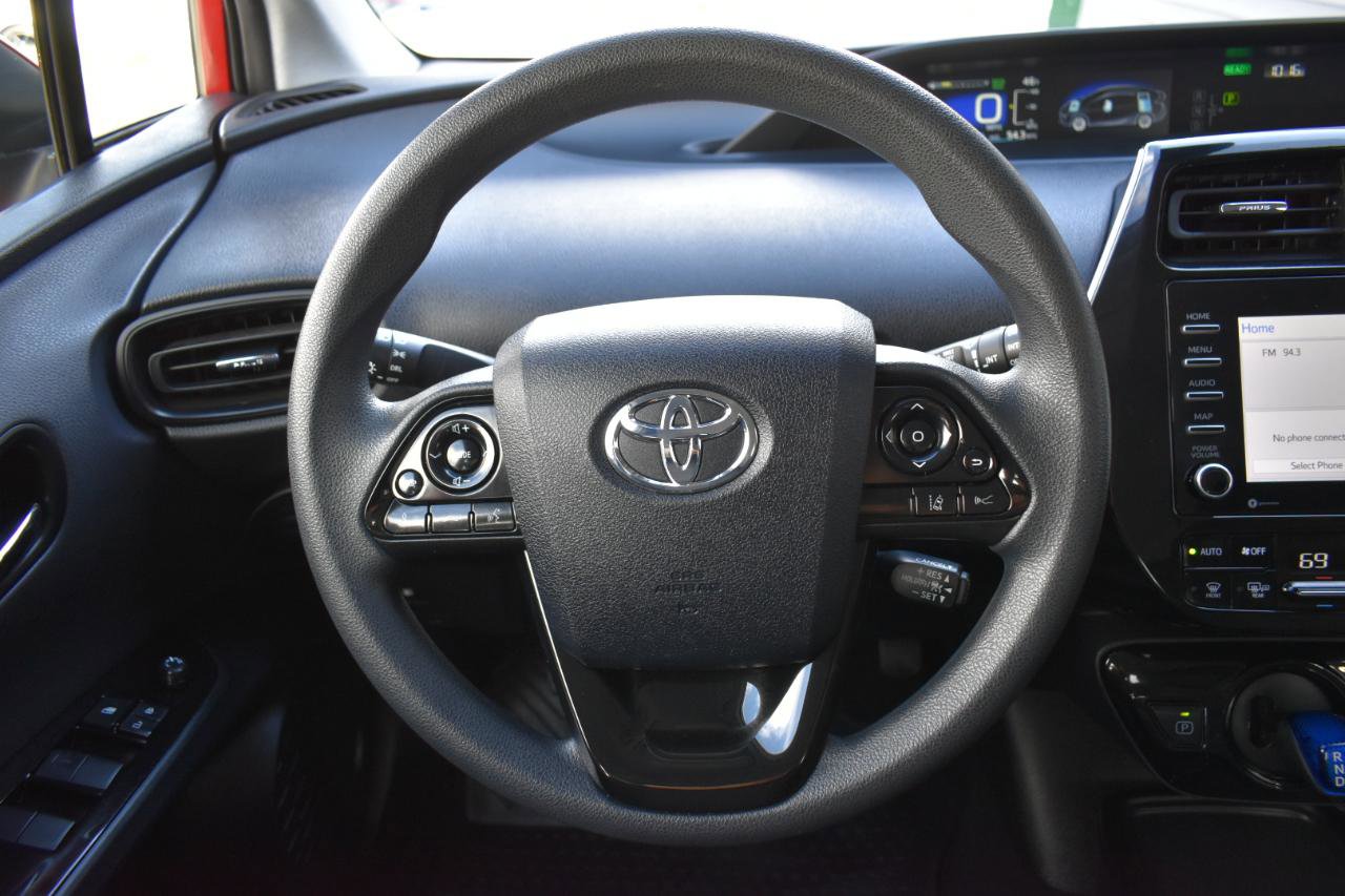 Used 2022 Toyota Prius LE FWD image 14