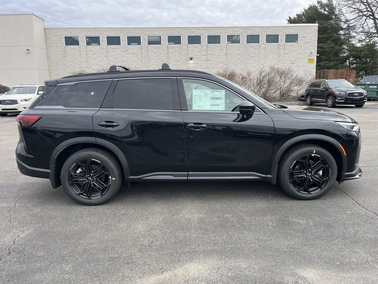 New 2026 INFINITI QX60 Sport w/ Dark Cargo Package image 2