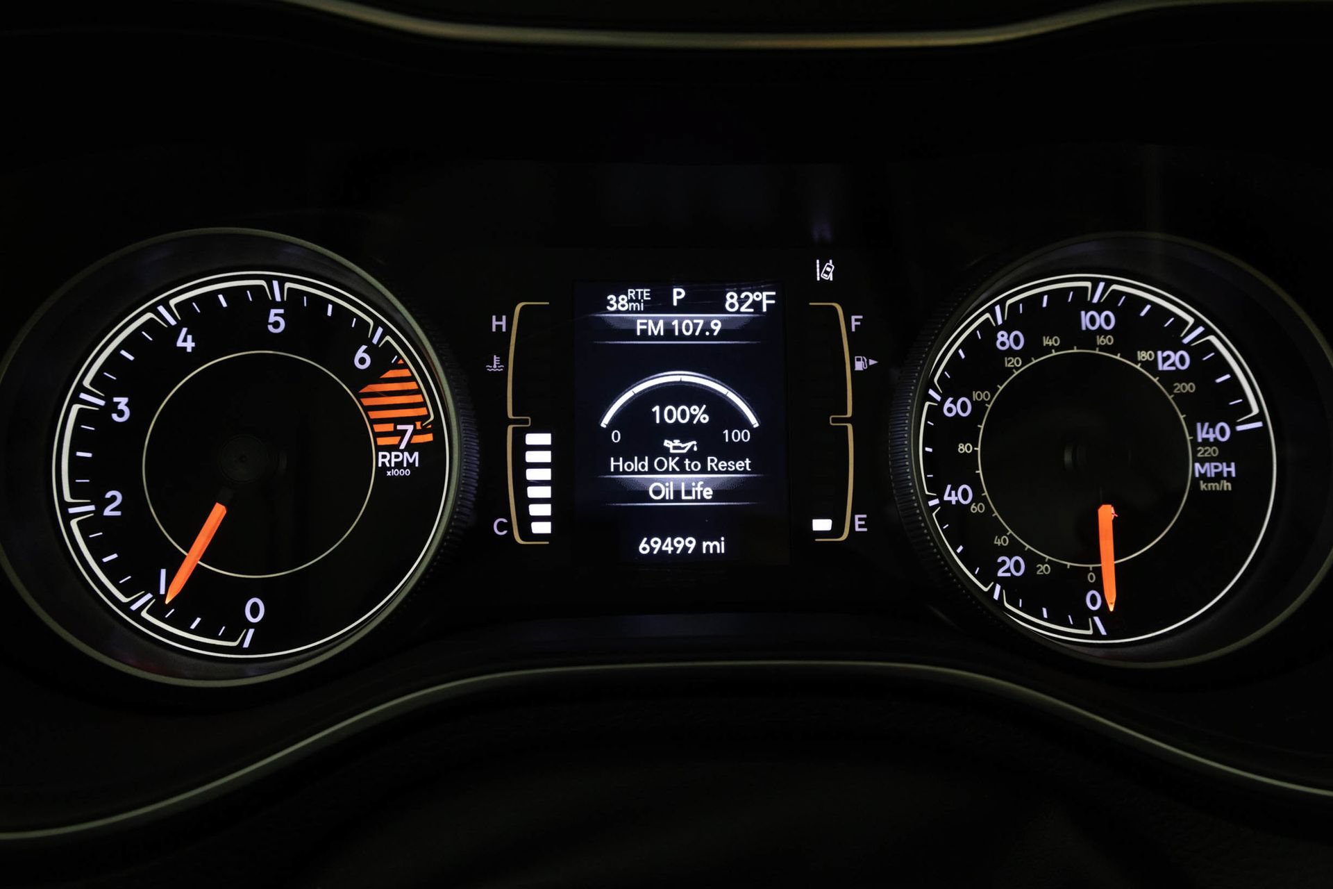 Used 2021 Jeep Cherokee Latitude Plus FWD image 25