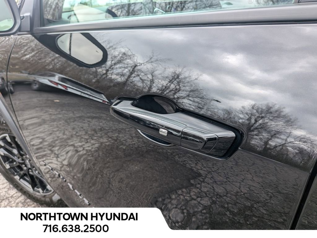 Used 2025 Chevrolet Traverse Z71 w/ Enhanced Driving Package AWD/4WD image 45