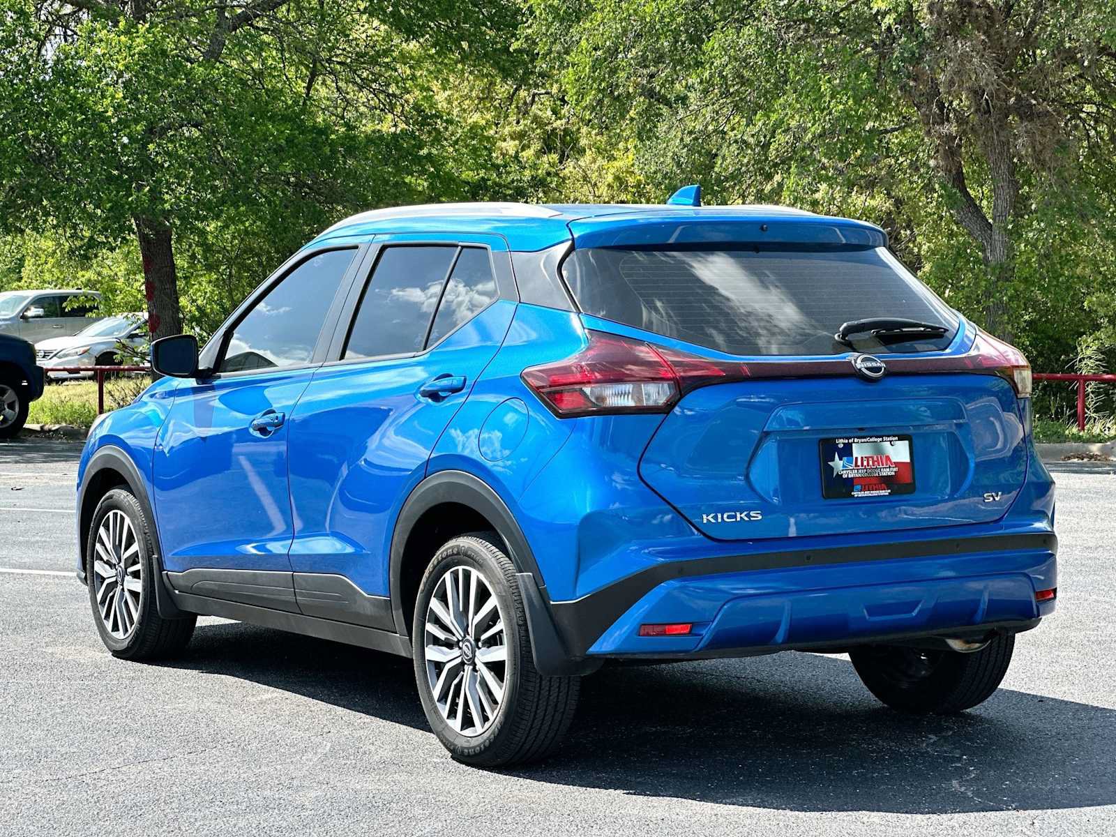 Used 2024 Nissan Kicks SV FWD image 13