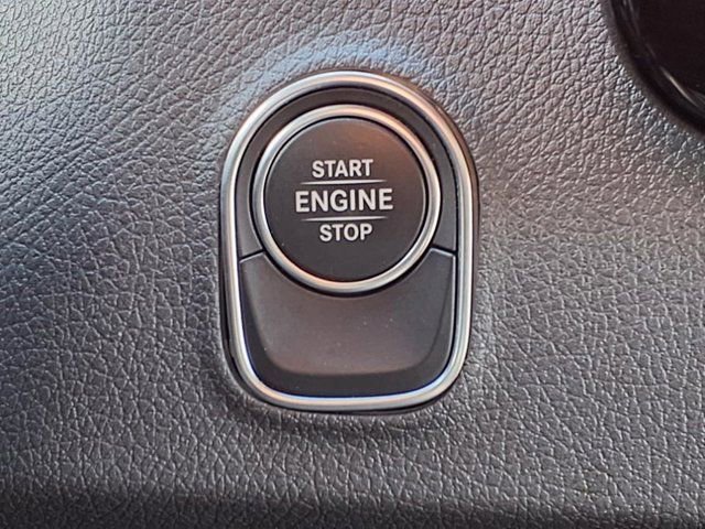 Used 2024 Mercedes-Benz Sprinter 3500 image 25