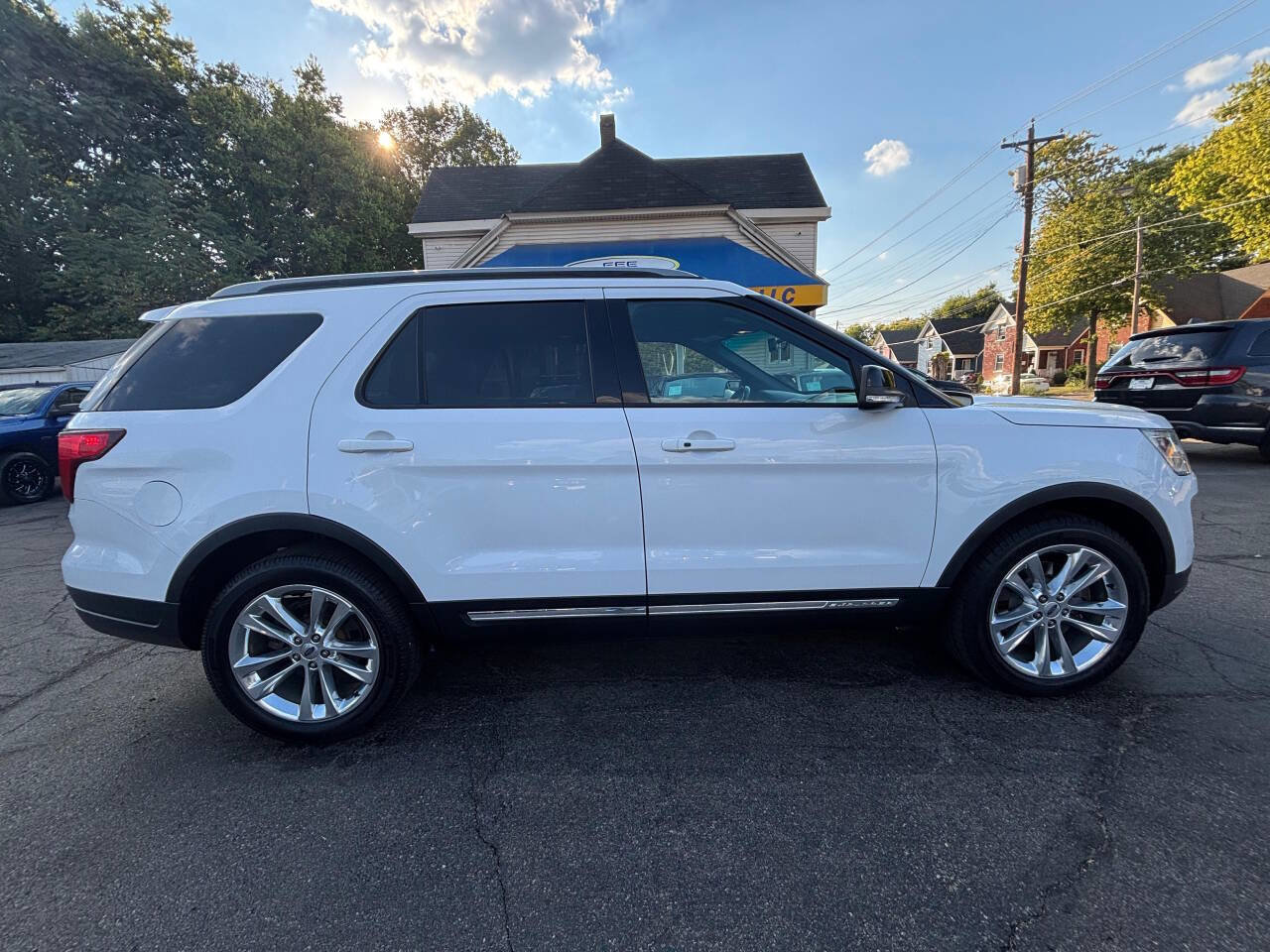 Used 2018 Ford Explorer XLT w/ Equipment Group 202A