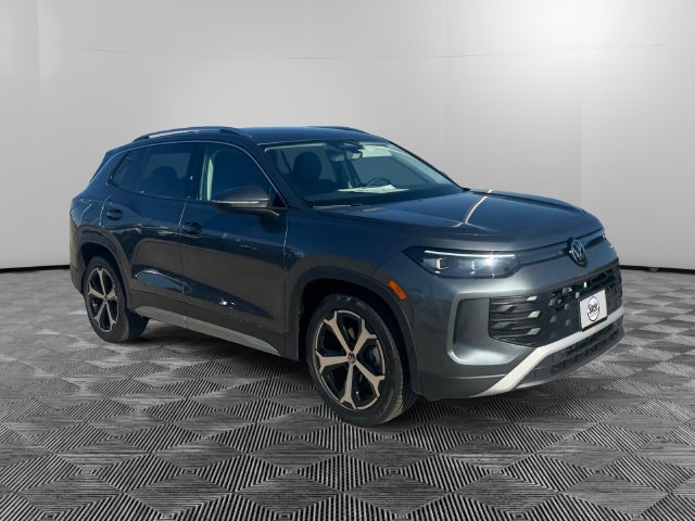 New 2026 Volkswagen Tiguan SE FWD image 7
