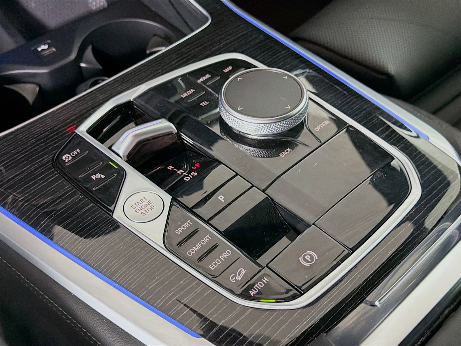 Used 2026 BMW X5 xDrive40i w/ M Sport Package image 19