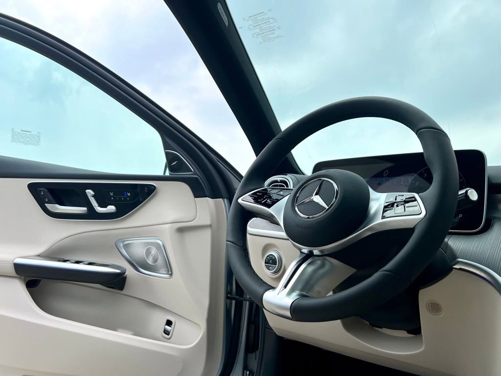 Certified 2024 Mercedes-Benz C 300 4MATIC Sedan image 17