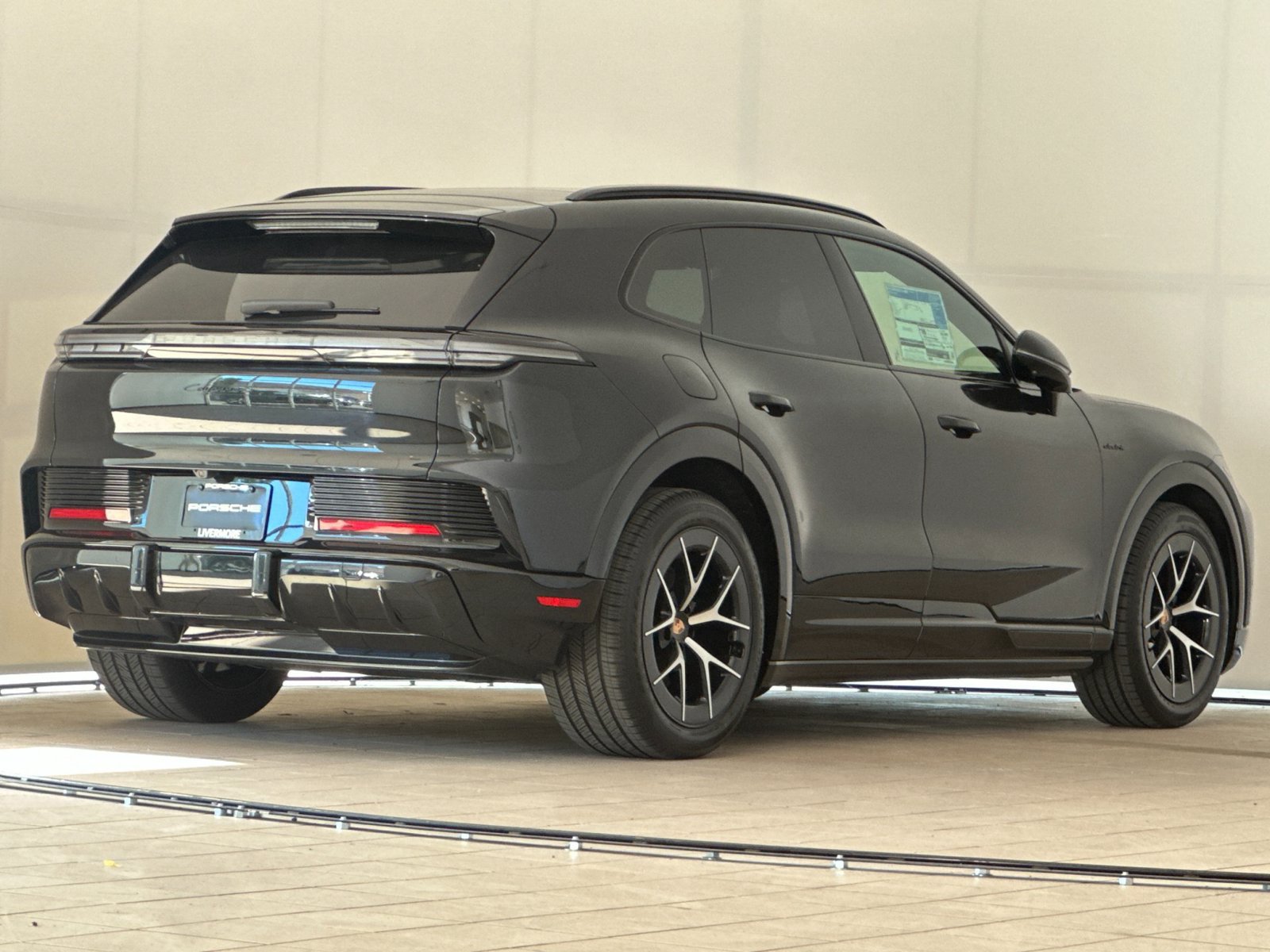 New 2026 Porsche Cayenne S AWD/4WD image 8
