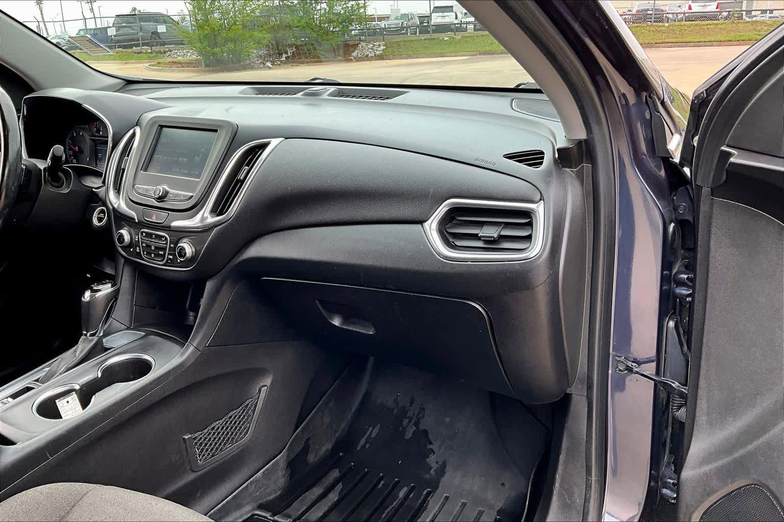 Used 2018 Chevrolet Equinox LT image 17