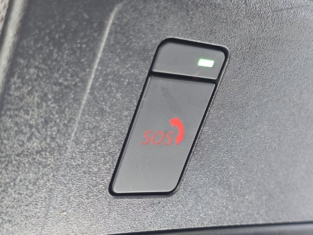 Used 2023 Nissan Rogue SV image 27