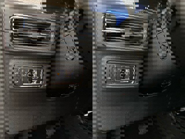 New 2025 Lincoln Corsair Grand Touring w/ Equipment Group 301A image 17