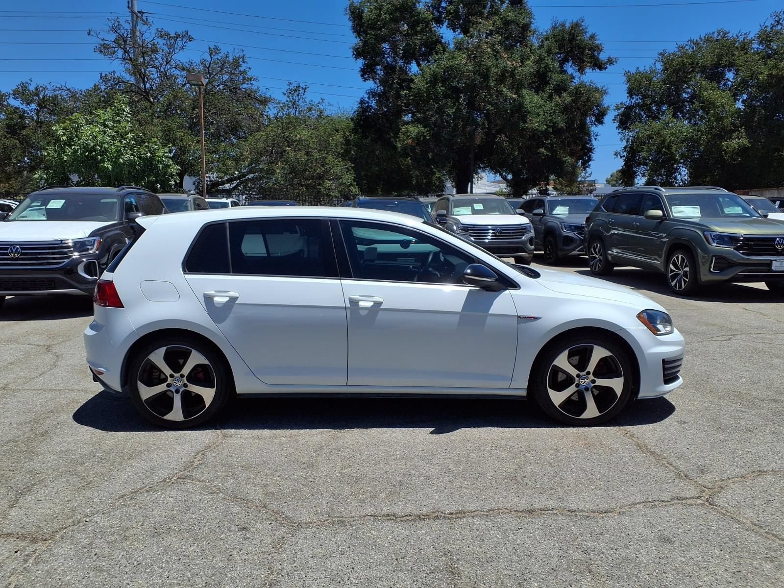 Used 2015 Volkswagen GTI S FWD image 3