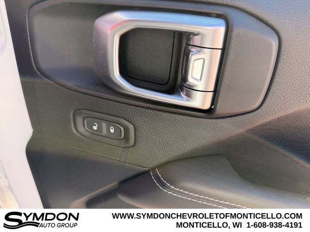 Used 2020 Jeep Wrangler Unlimited Sahara image 25