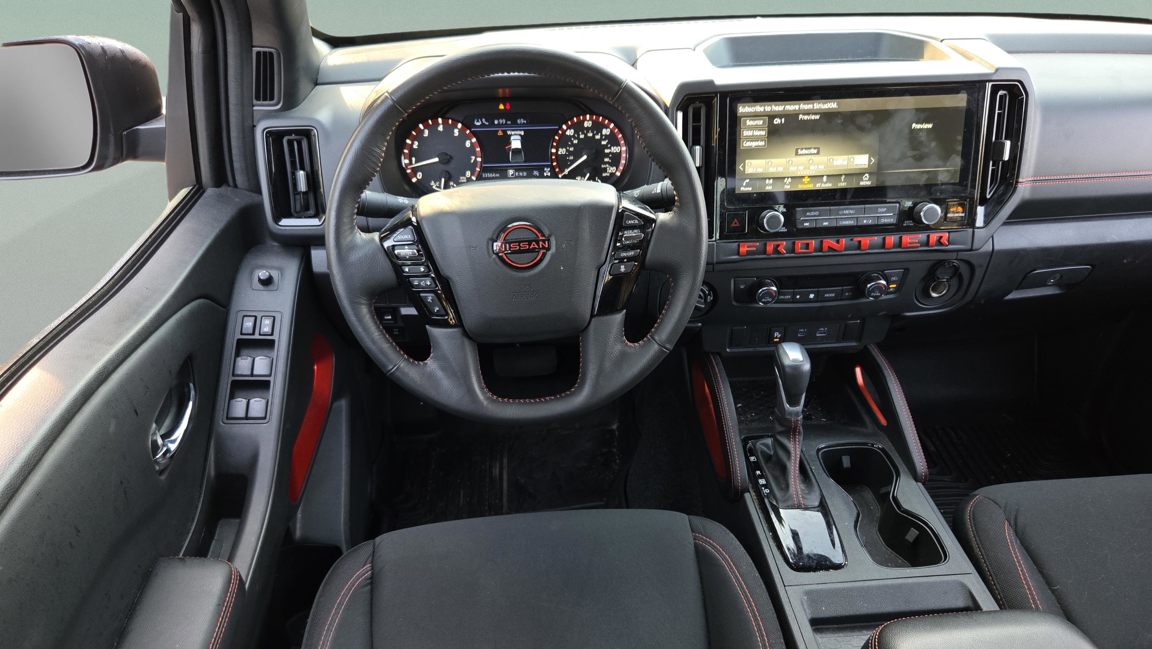 Used 2025 Nissan Frontier PRO-4X image 27