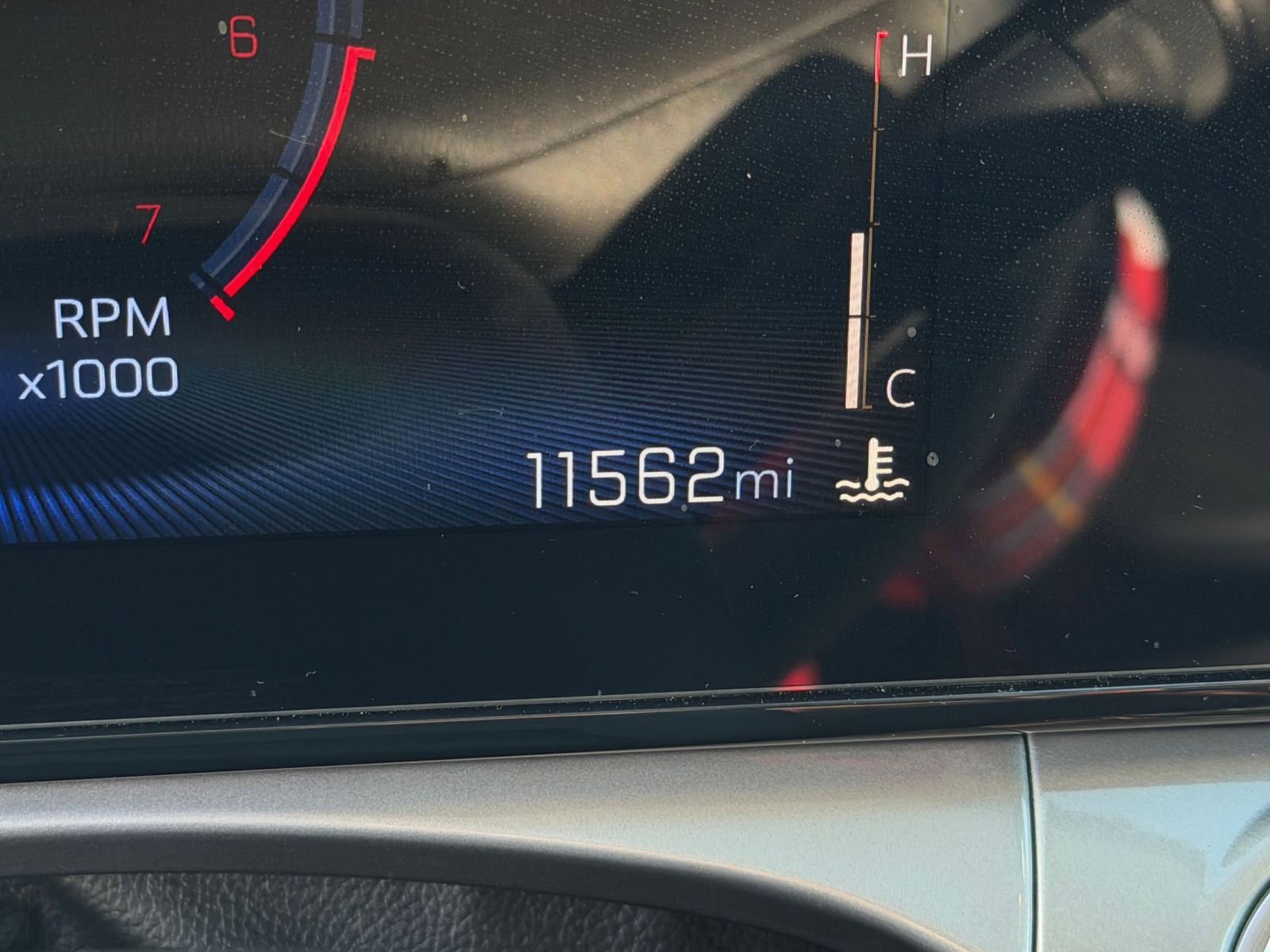 Used 2025 Chevrolet Trax LT w/ LT Convenience Package image 38