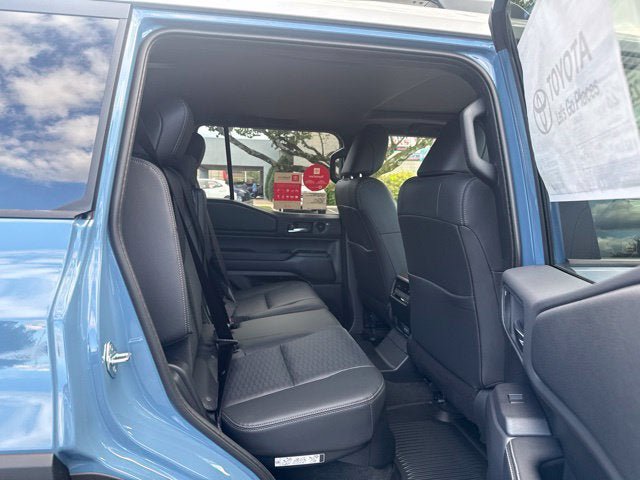 New 2027 Toyota Land Cruiser w/ Premium Package AWD/4WD image 11