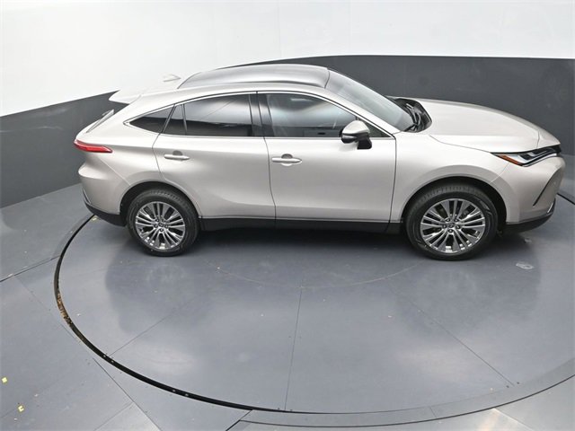 Used 2023 Toyota Venza Limited image 26