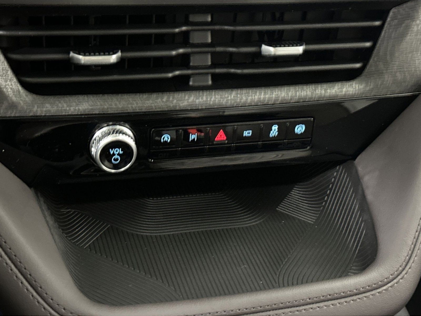 New 2026 Ford Explorer Platinum w/ LUX Leather Package image 27