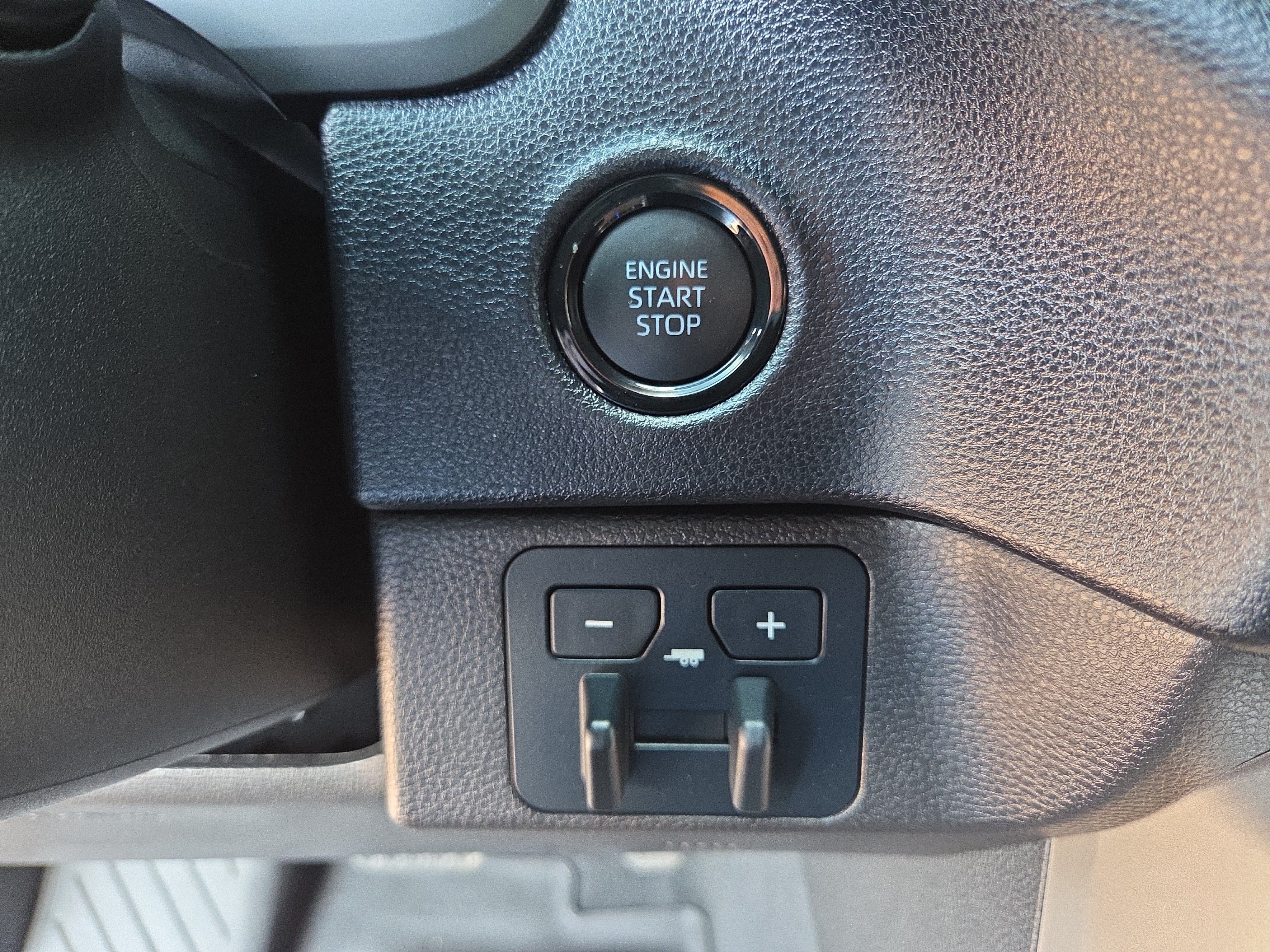 Certified 2026 Toyota Tundra SR5 AWD/4WD image 24
