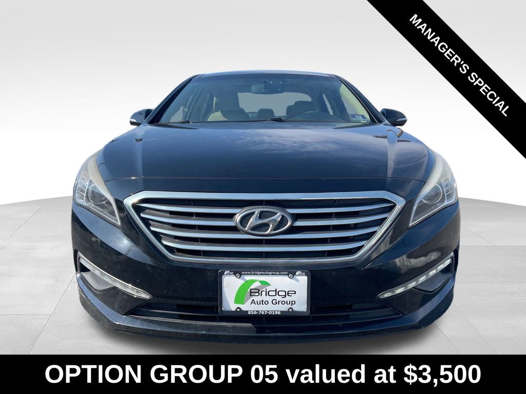 Used 2015 Hyundai Sonata Limited w/ Option Group 05 FWD image 2