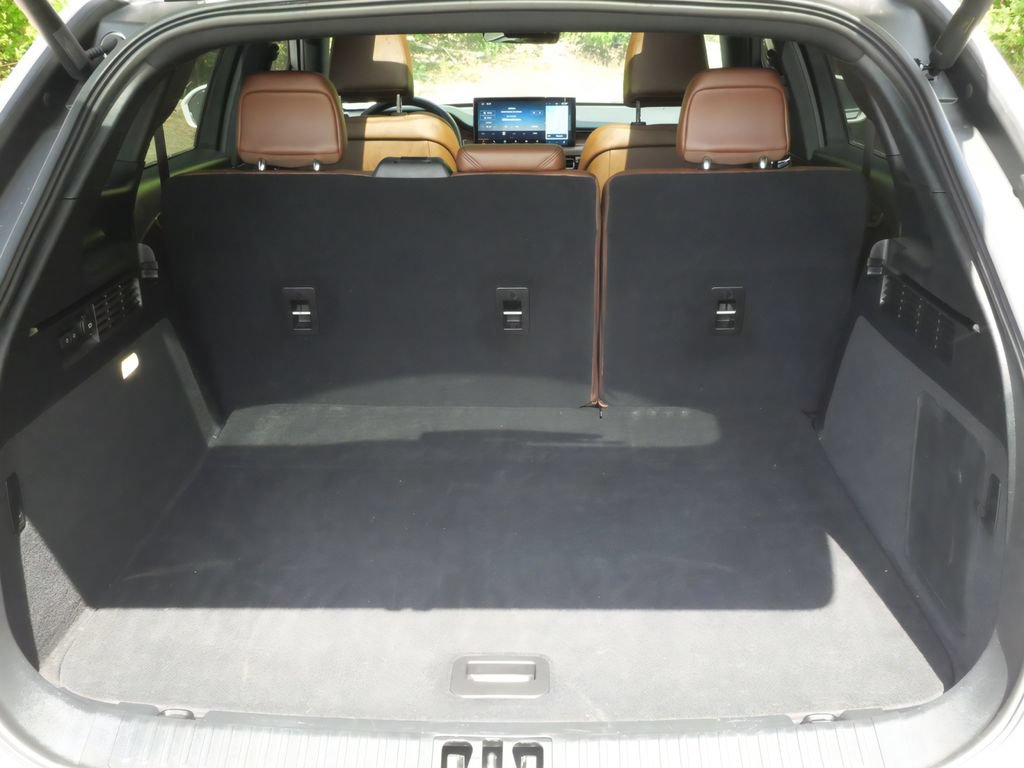 Used 2023 Lincoln Nautilus Reserve AWD/4WD image 29