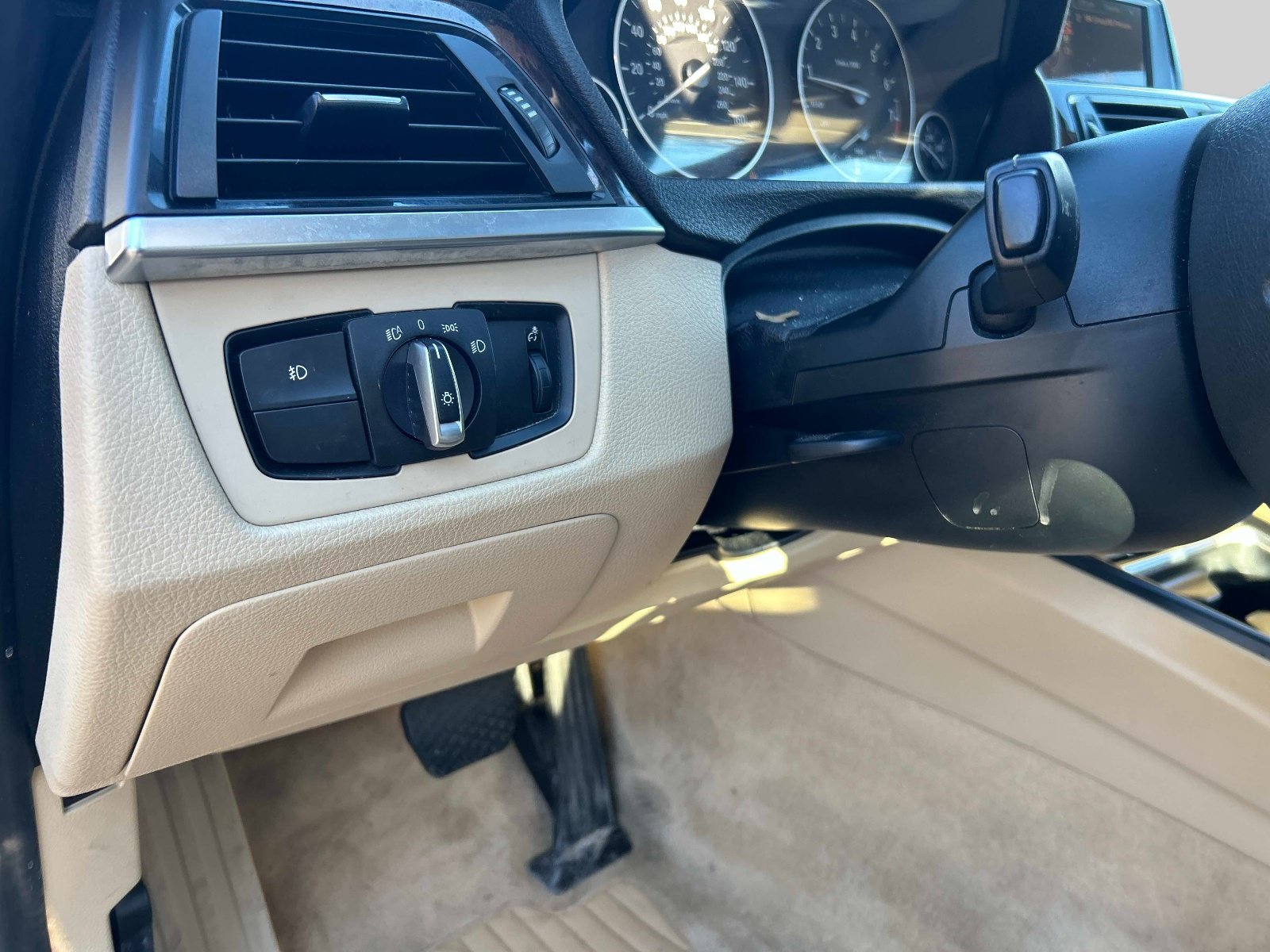 Used 2015 BMW 328i Sedan RWD image 18