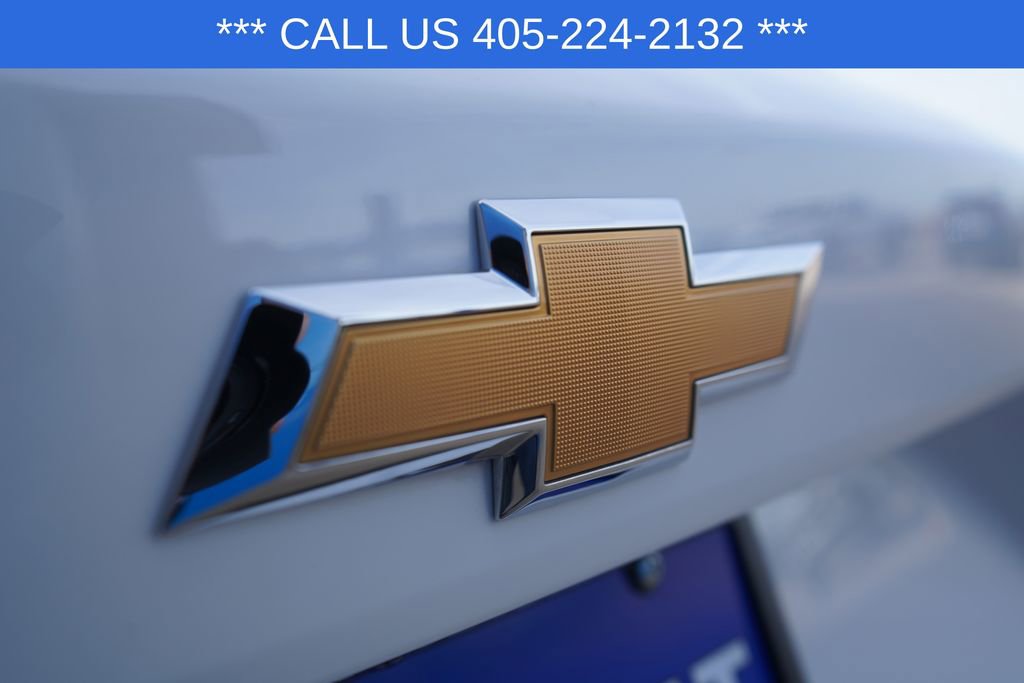 Used 2025 Chevrolet Trax LT w/ LT Convenience Package image 7