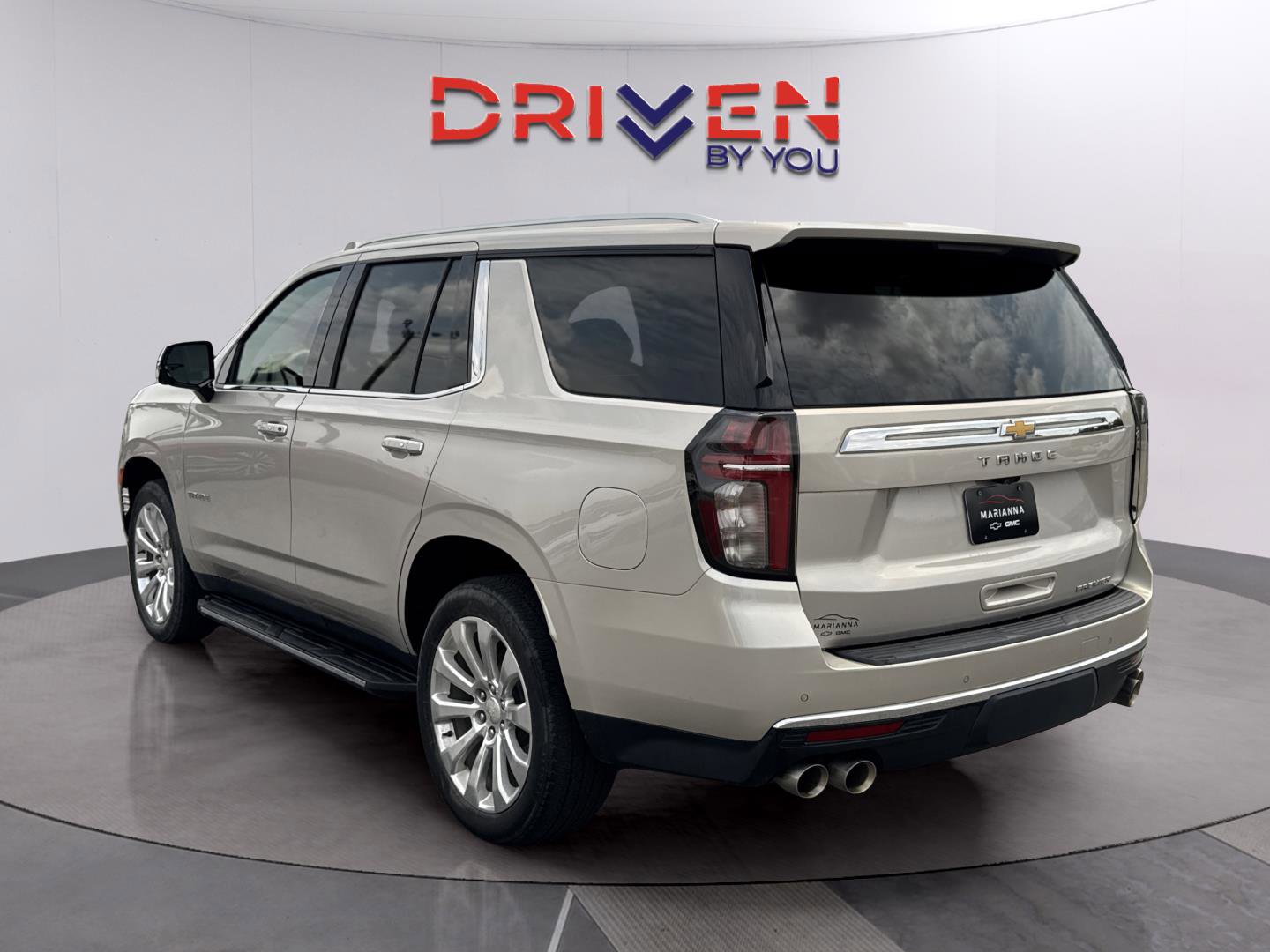 Used 2023 Chevrolet Tahoe Premier RWD image 3