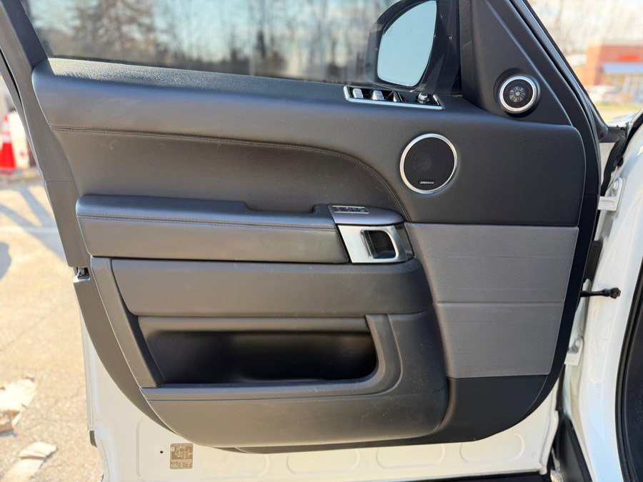 Used 2019 Land Rover Range Rover Sport HSE image 14