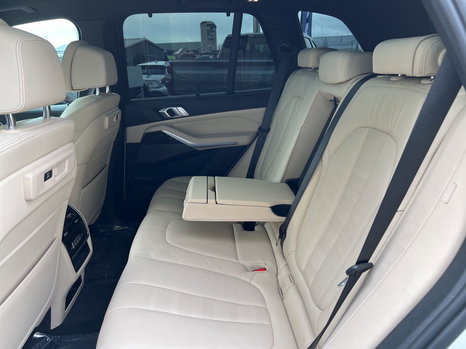 Used 2021 BMW X5 xDrive45e w/ Premium Package image 26