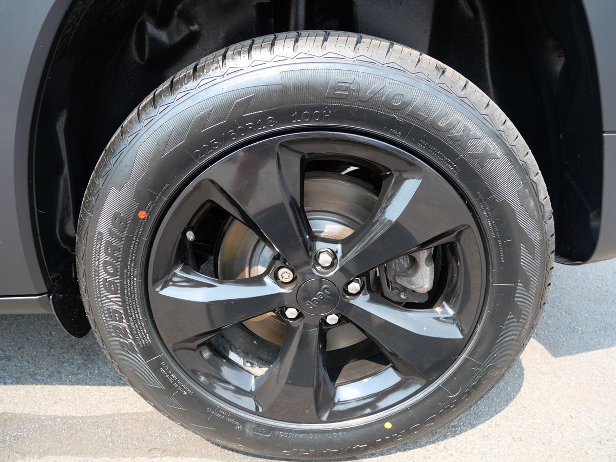 Used 2016 Jeep Cherokee Sport w/ Cold Weather Group AWD/4WD image 37