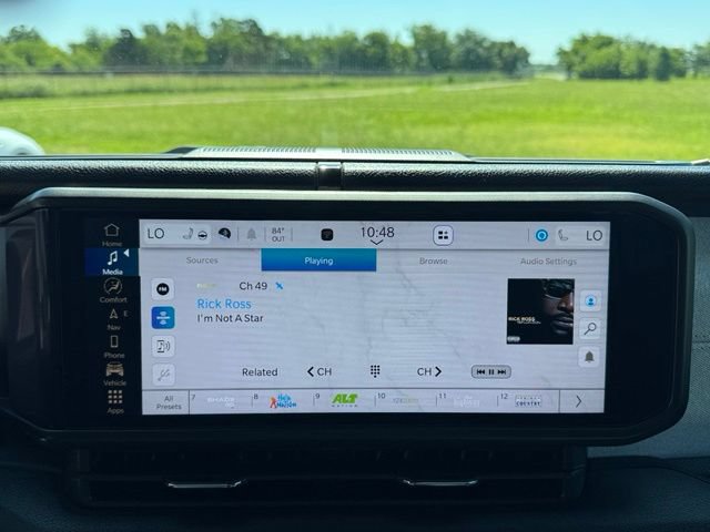 Used 2024 Jeep Gladiator Sport AWD/4WD image 14
