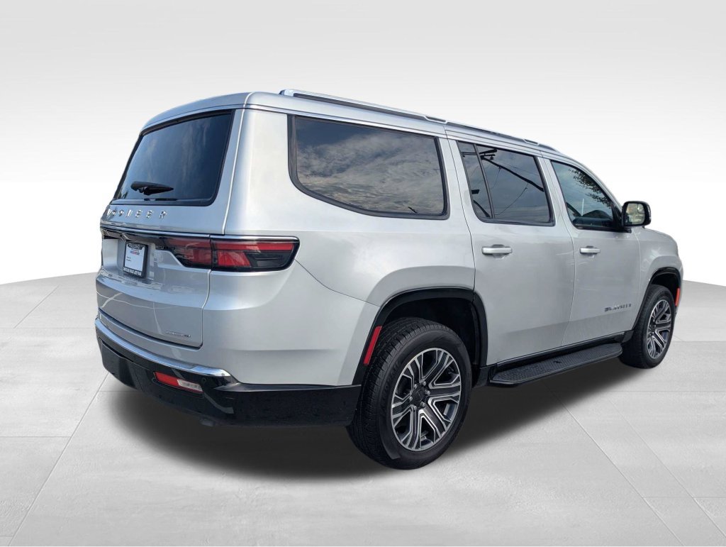 Used 2024 Jeep Wagoneer Series II AWD/4WD image 4