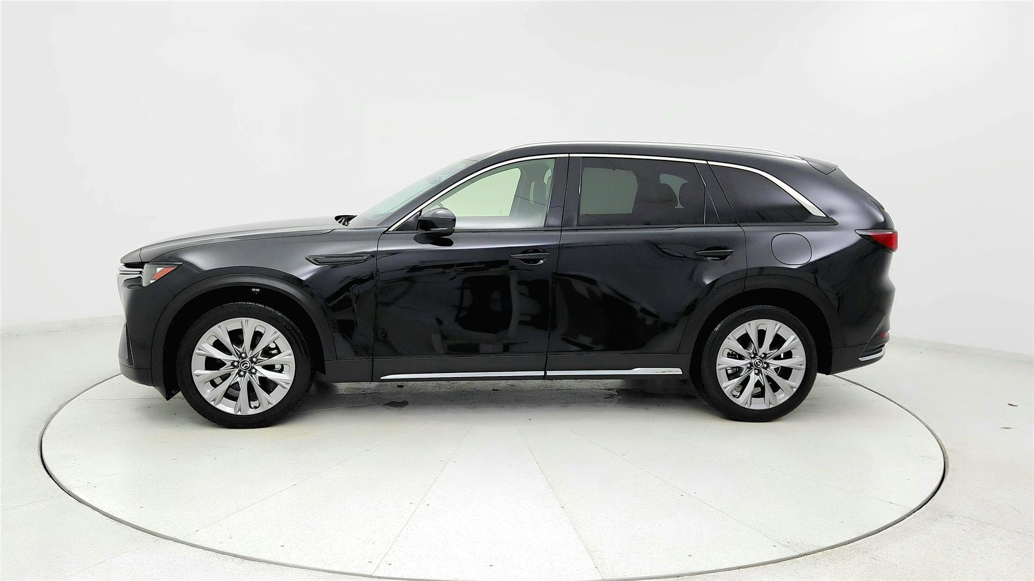Used 2024 MAZDA CX-90 3.3 Turbo w/ Premium Package image 2