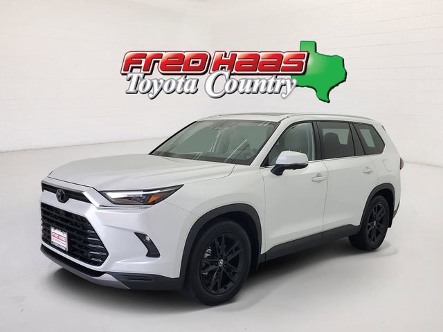 Used 2025 Toyota Grand Highlander FWD image 1