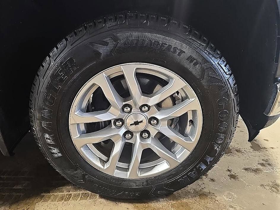 Used 2019 Chevrolet Silverado 1500 LT w/ All-Star Edition image 38